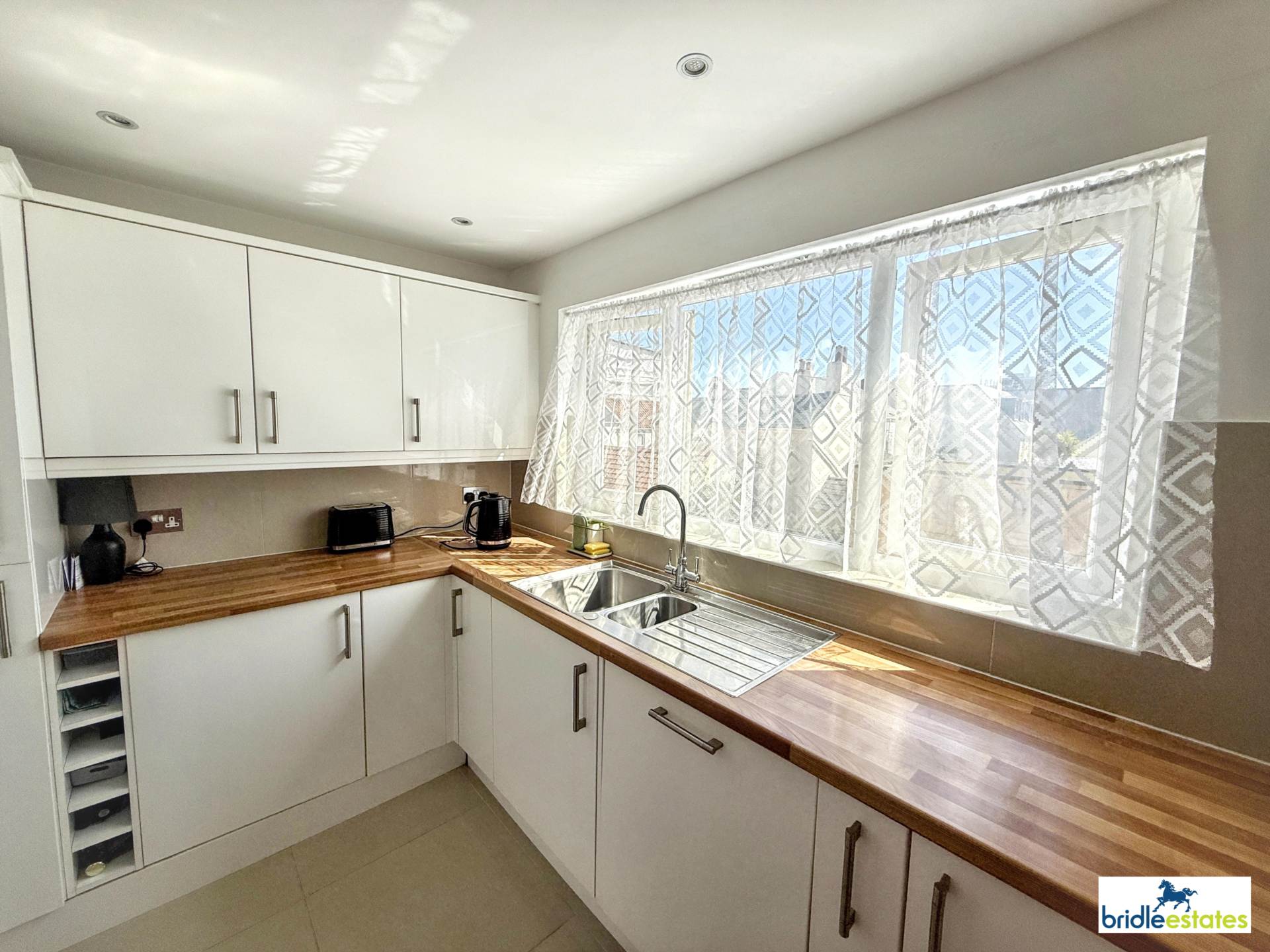 Savile Street, St Helier, Image 11