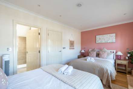 Monmouth Place, Bath, Image 20