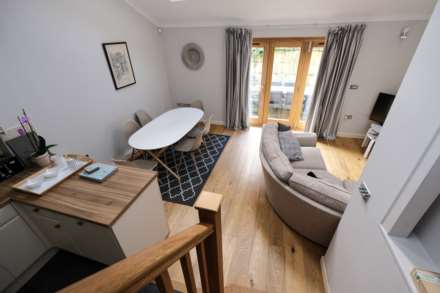 3 Bedroom House, Raby Mews, Bath