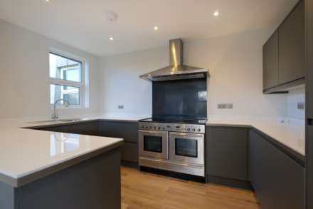 Stoneleigh Court, Lansdown, Bath, Image 1