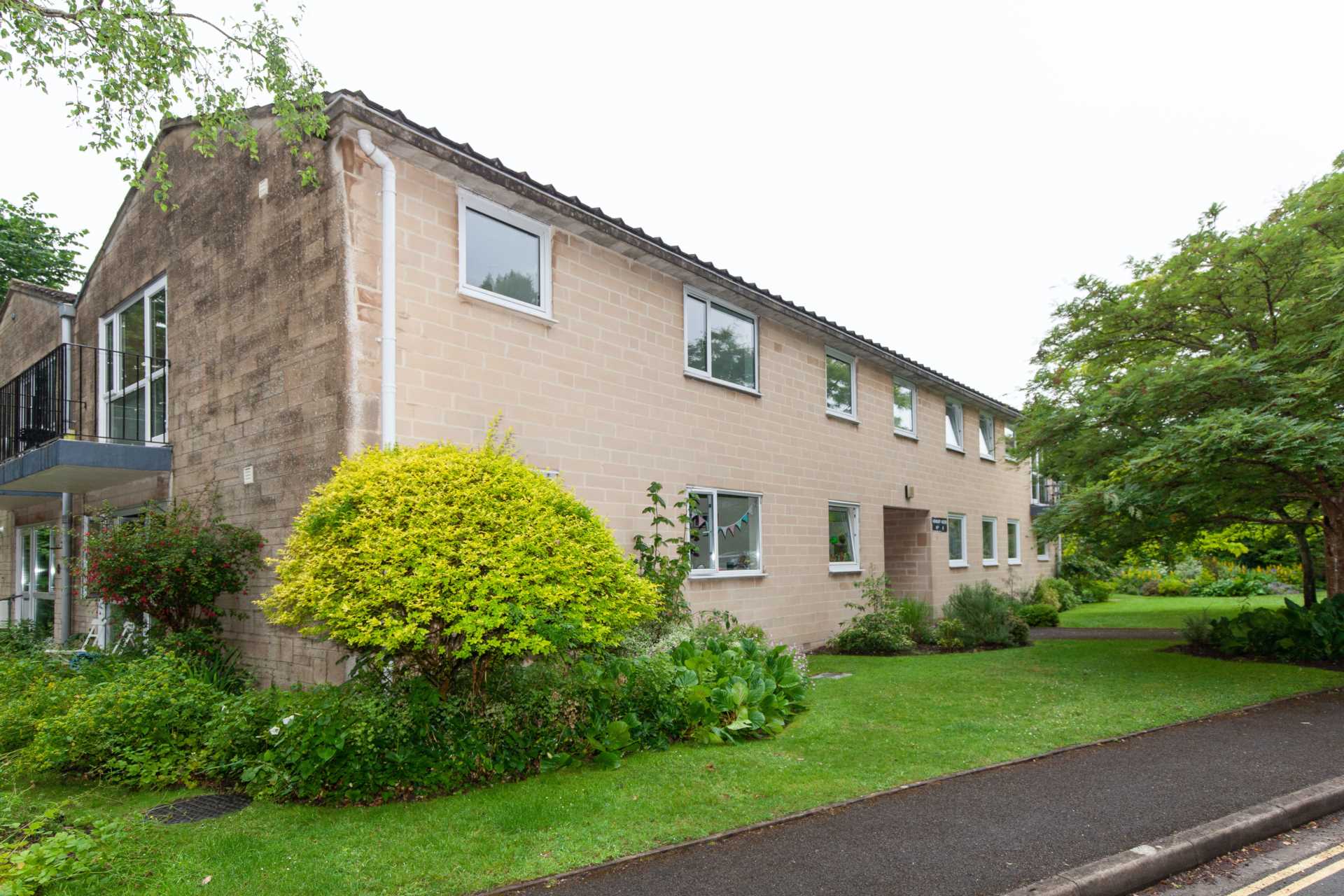 Claverton Court, Claverton Down., Image 16