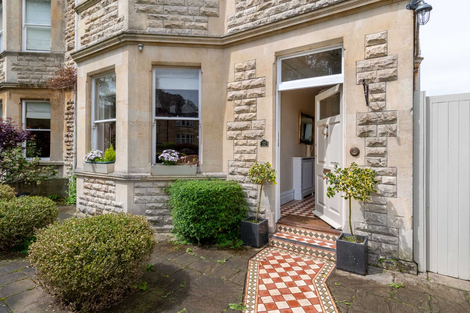 10 The Tyning, Bath, Image 2