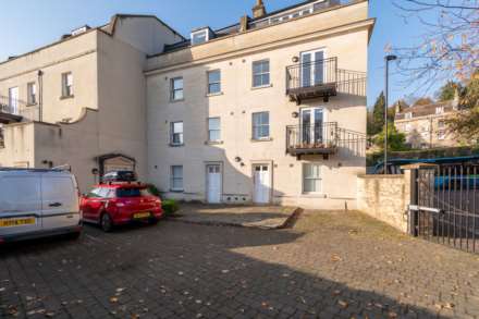 3 Bedroom Apartment, Cornwell House, Walcot Street. Bath