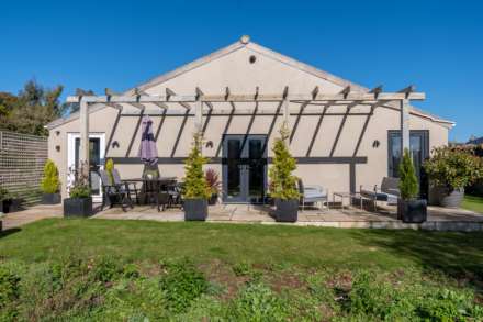 Wellhouse Barns, Cold Ashton, Image 12