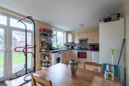 65 Harcourt Gardens, Image 6