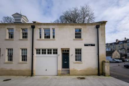 Henrietta Mews, Bath FREEHOLD, Image 2