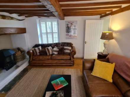 The Square, Wellow, Image 10