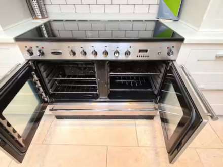 The Square, Wellow, Image 4