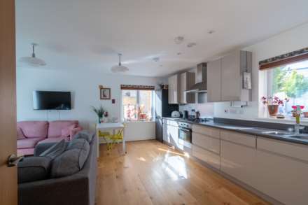 Cannon Court, Mulberry Park, Combe Down, Image 4