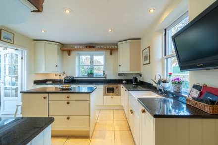 Pickwick Road, Corsham, Image 4