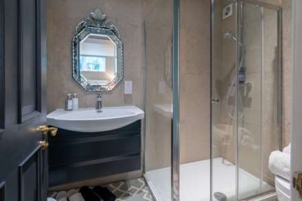St Johns Road, Bathwick, Image 21