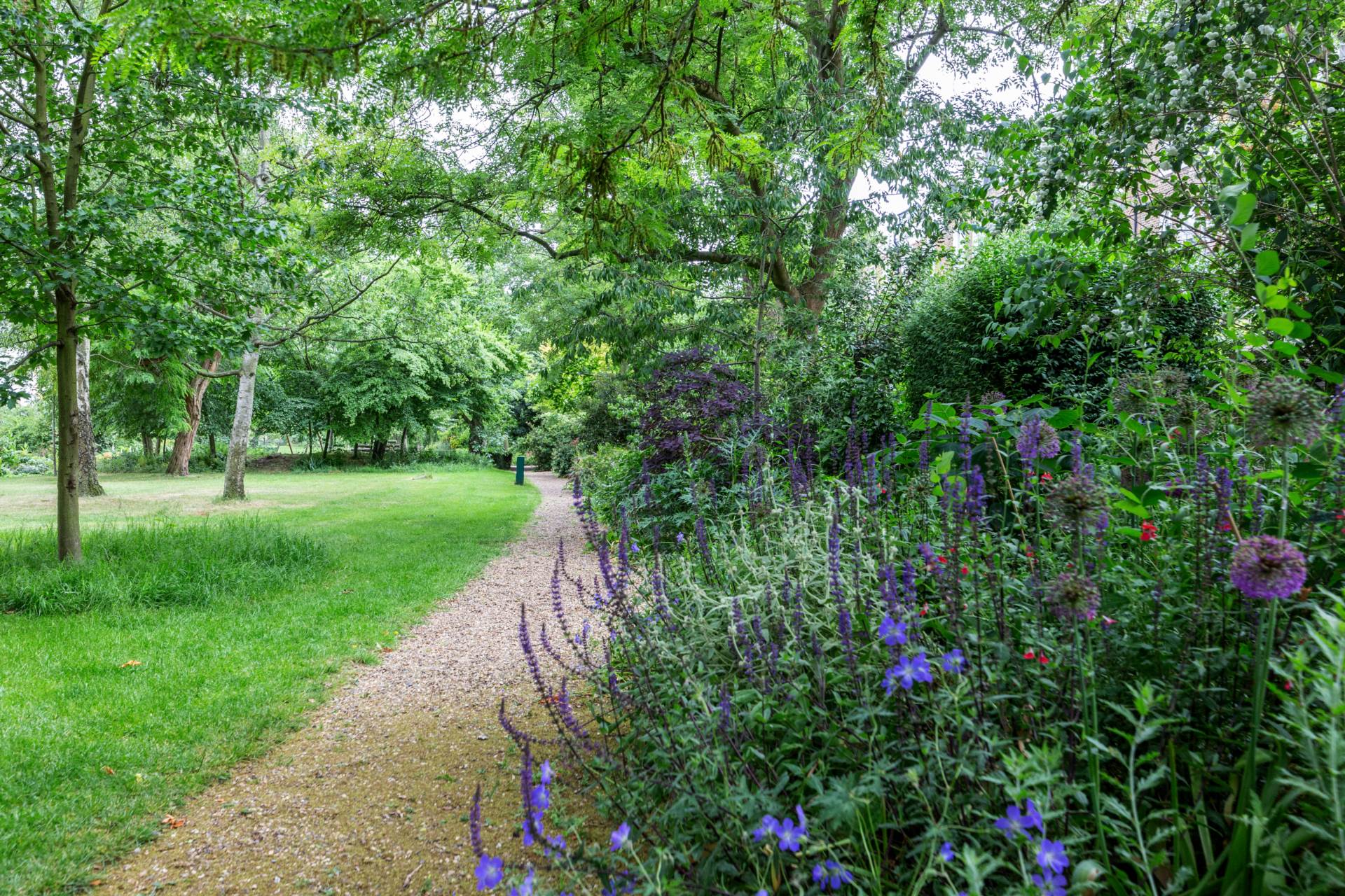 Clarendon Road, London W11, Image 20