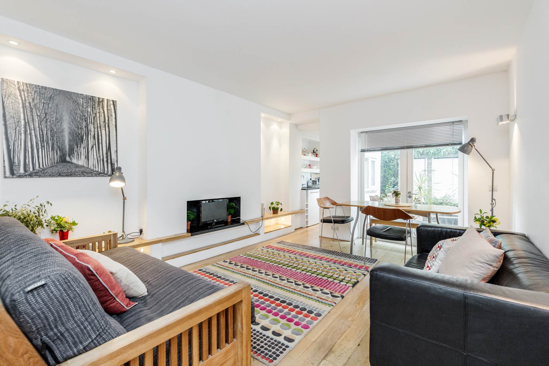 Clarendon Road, London W11, Image 3