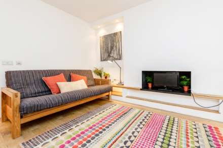 Clarendon Road, London W11, Image 6