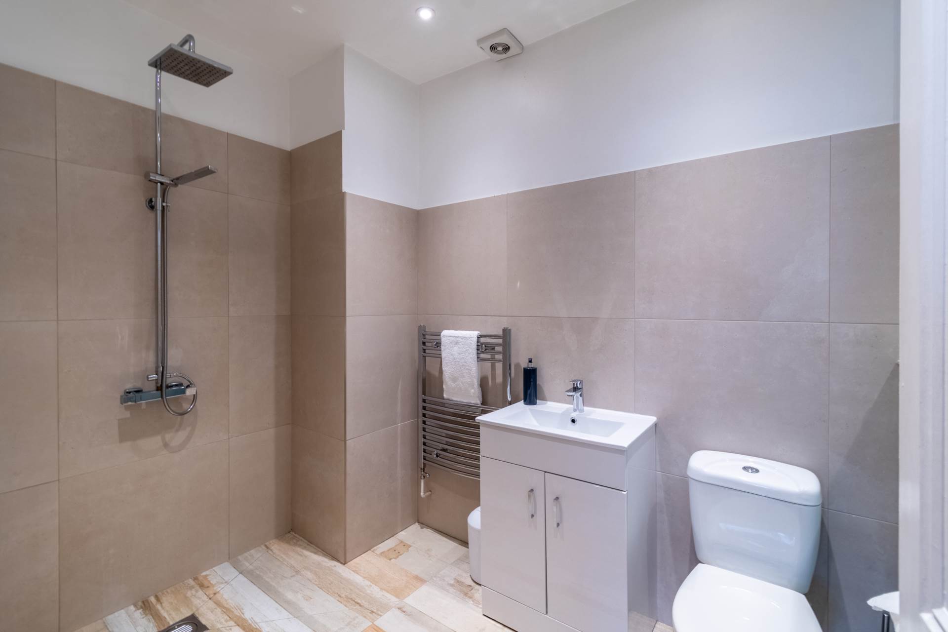 Crescent Gardens, Bath, Image 12