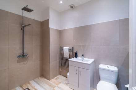 Crescent Gardens, Bath, Image 12