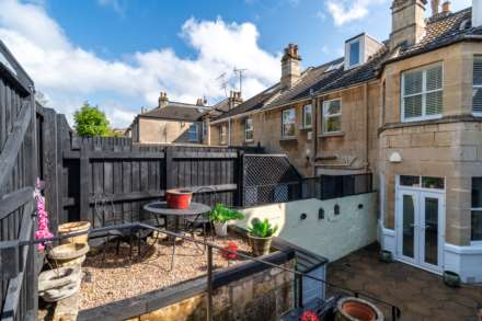 Crescent Gardens, Bath, Image 17