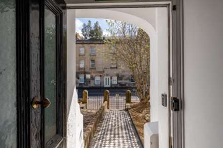 Crescent Gardens, Bath, Image 19