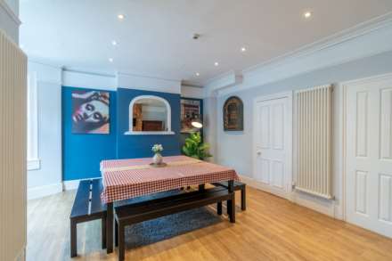 Crescent Gardens, Bath, Image 5