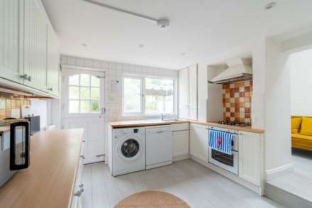 London Road East, Bath, Image 8