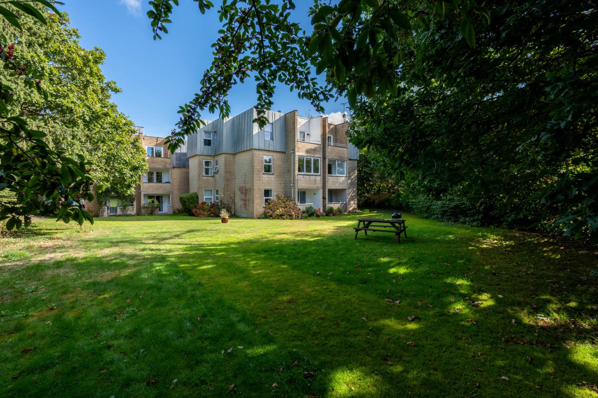 Stoneleigh Court, Lansdown Road, Image 17