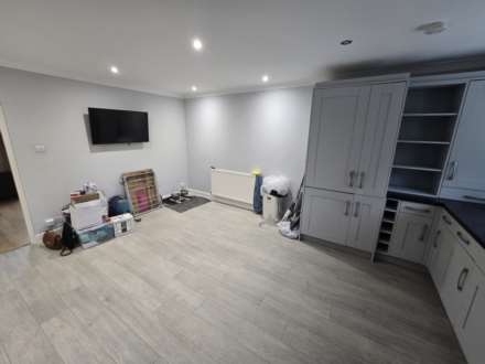 Riverside Close, Bideford, Image 4