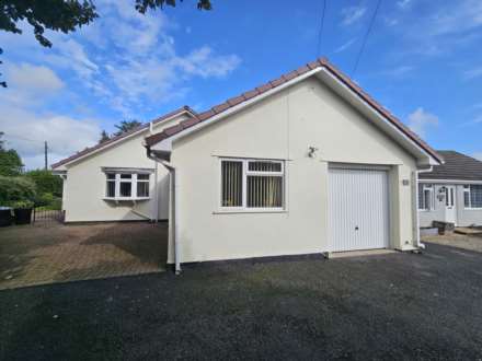 Church Lane, Frithelstockstone, Image 2