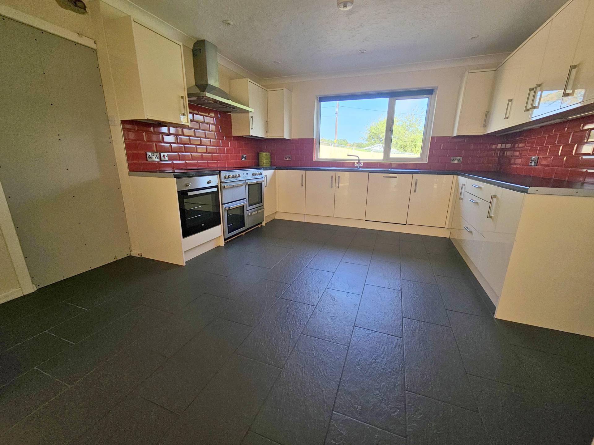 Limers Lane, Northam, Image 4