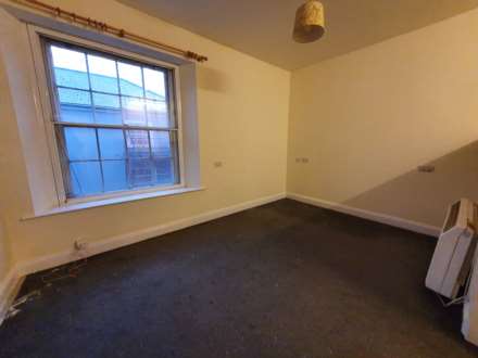 High Street, Bideford, Image 3