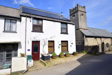 3 Bedroom Semi-Detached, Taddiport, Torrington