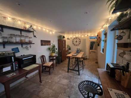 Clovelly Road, Bideford, Image 6