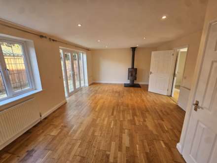 Homeland Close, Bradworthy, Image 3