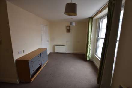 High Street, Bideford, Image 2