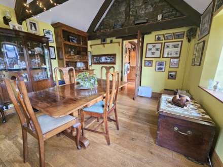 Cranford, Image 8
