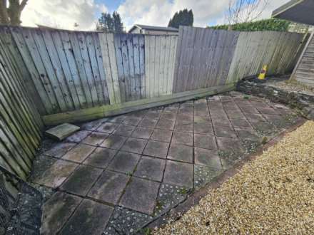 Well Street, Torrington, Image 9