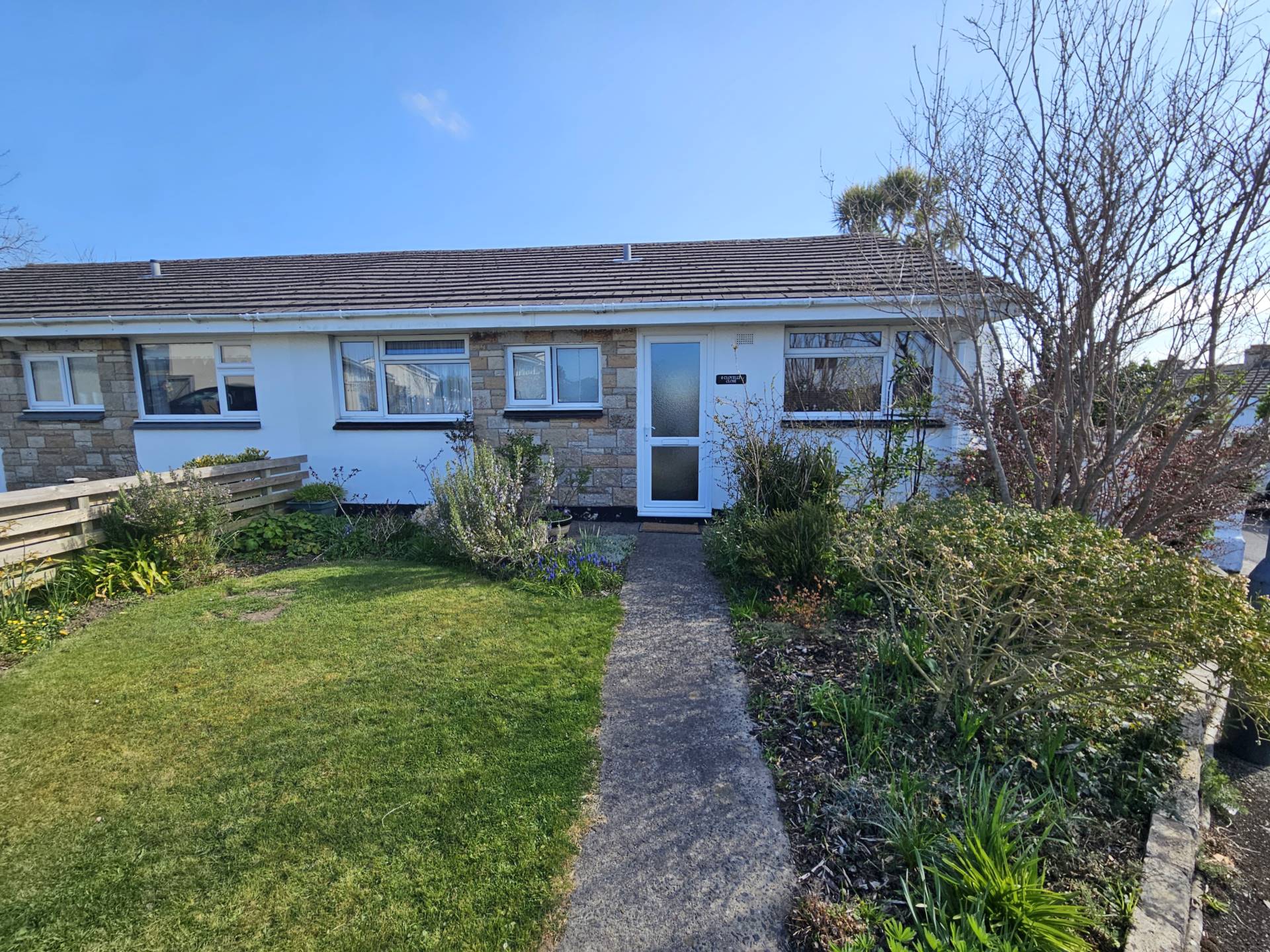 Clovelly Close, Bideford, Image 1