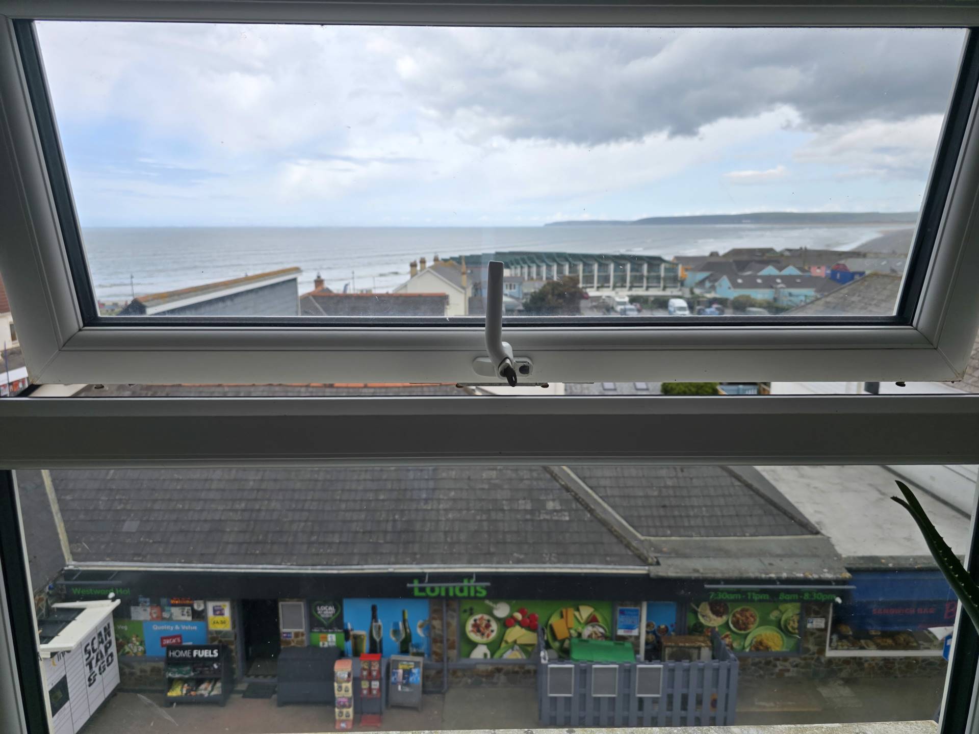 Nelson Terrace, Westward Ho, Image 3
