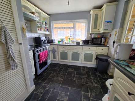Hillcrest Road, Bideford, Image 4