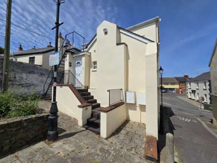 Property For Rent High Street, Bideford