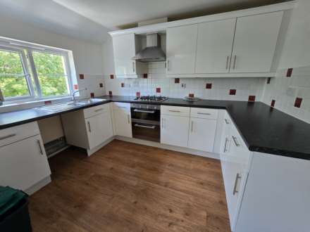 Buckland Close, Bideford, Image 2