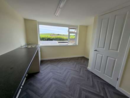 Clovelly Road, Bideford, Image 11