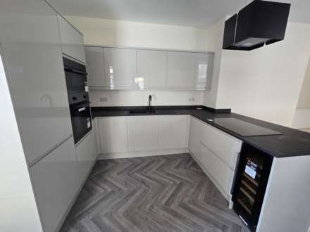 Clovelly Road, Bideford, Image 9