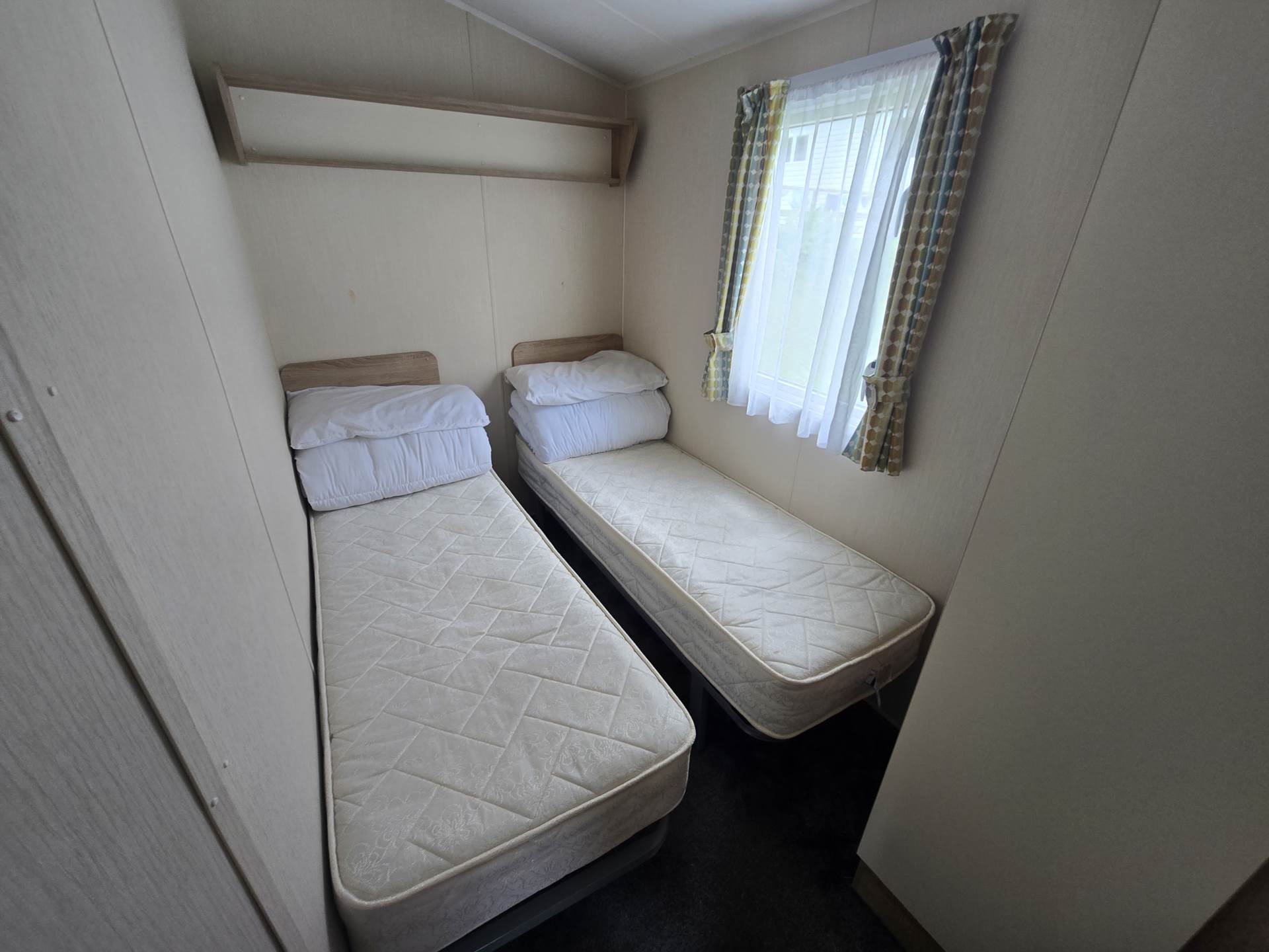 Glade, Bideford Bay Holiday Park Buck, Image 10