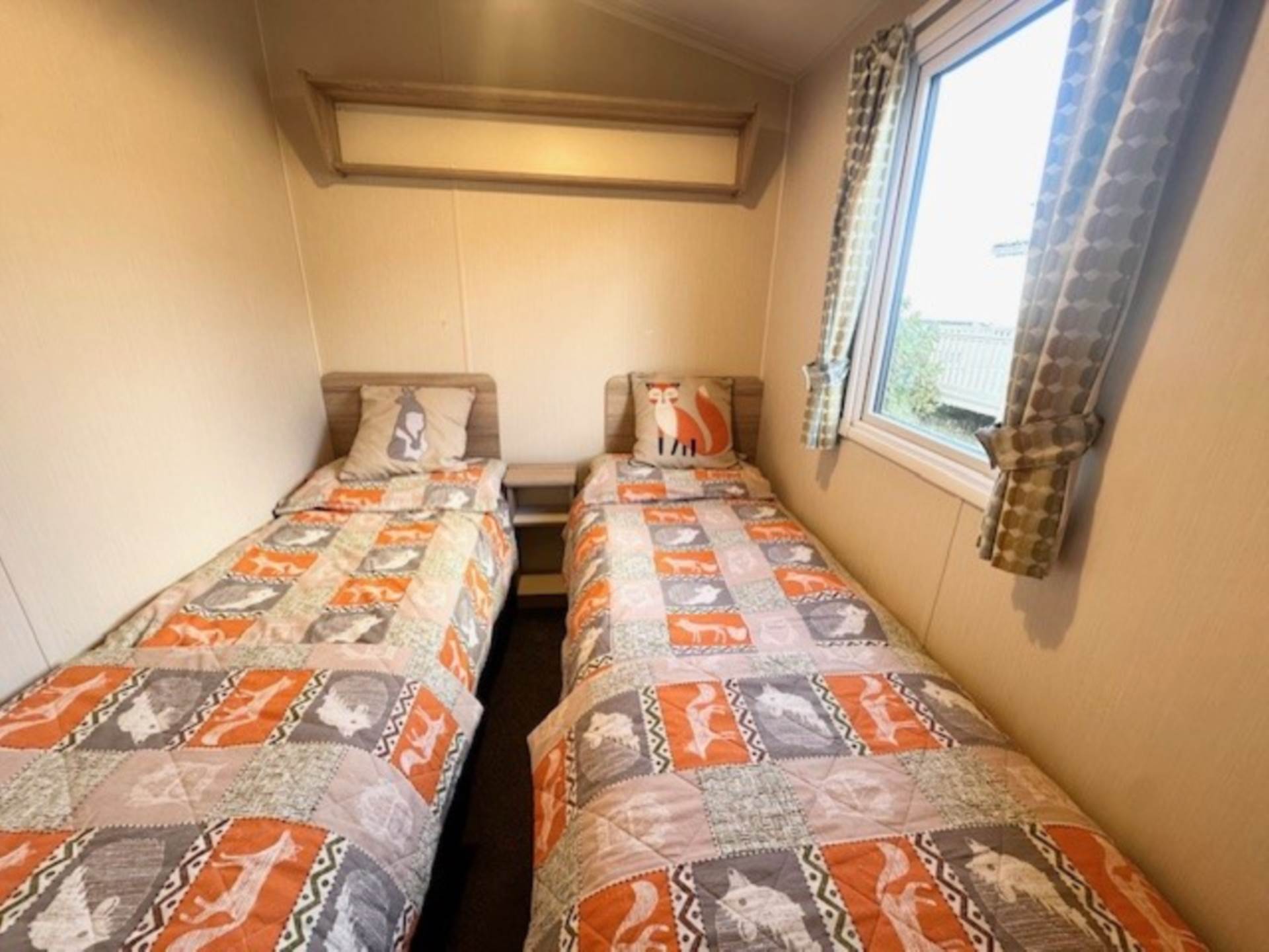Glade, Bideford Bay Holiday Park Buck, Image 12