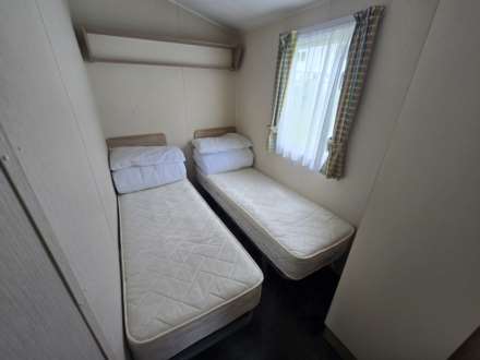 Glade, Bideford Bay Holiday Park Buck, Image 10
