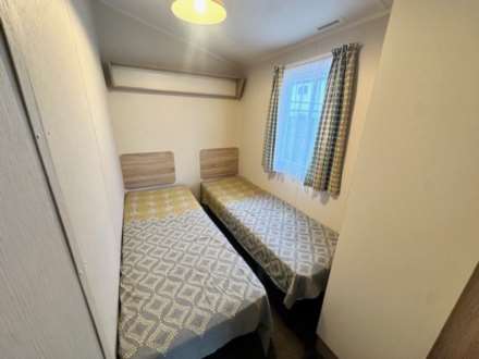 Glade, Bideford Bay Holiday Park Buck, Image 13