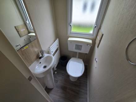 Glade, Bideford Bay Holiday Park Buck, Image 14
