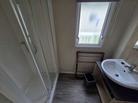 Glade, Bideford Bay Holiday Park Buck, Image 15