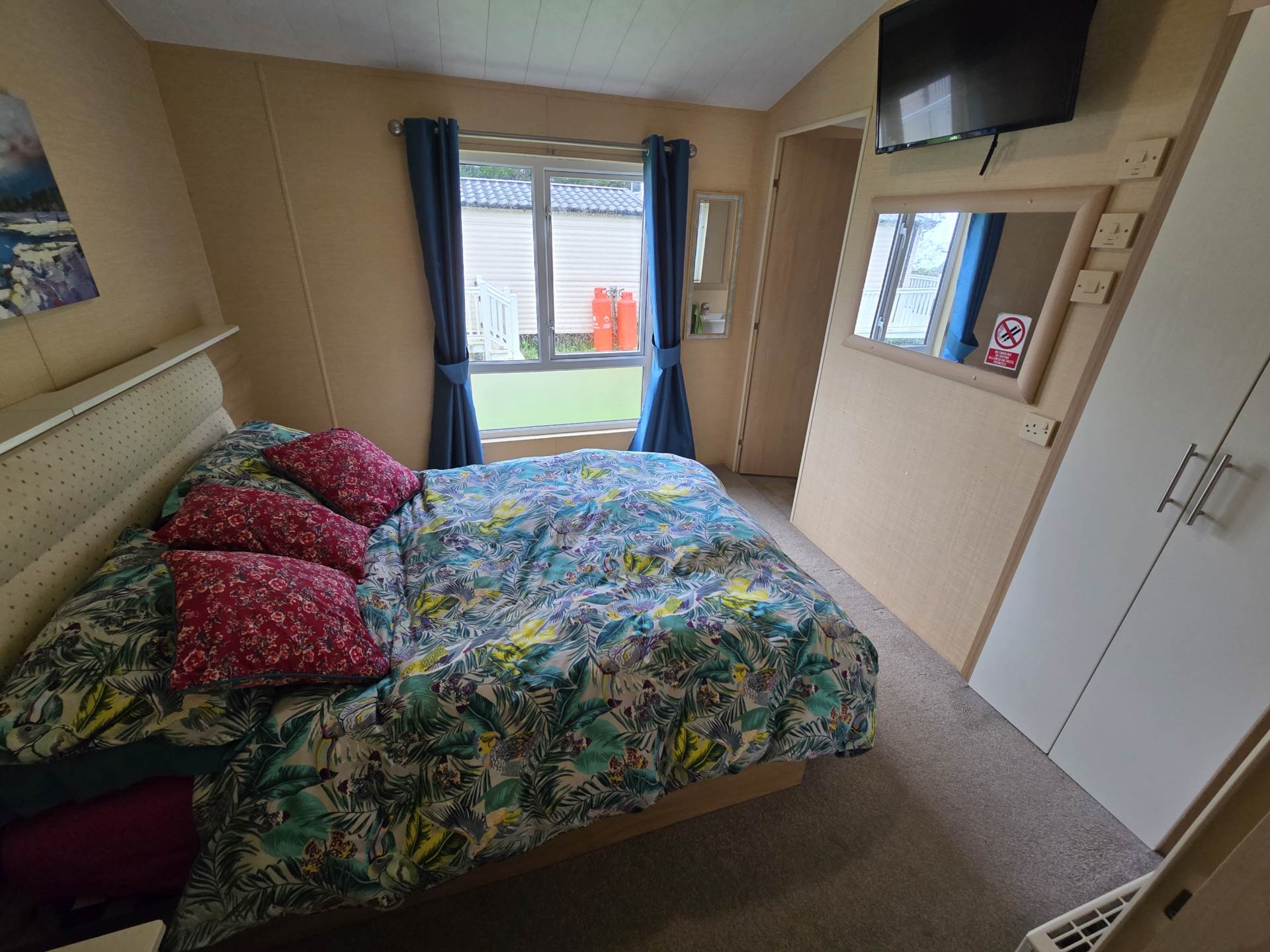 Glade, Bideford Bay Holiday Park Bucks Cross, Image 8