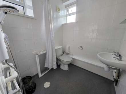 Abbotsham Road, Bideford, Image 4